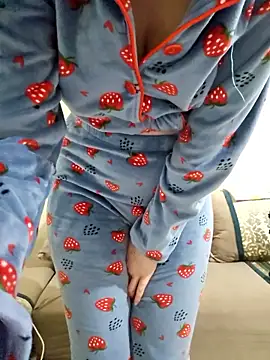 Snapshot of Lamya-dalo3a chatting on 04/23/26, 12:12 Lamya-dalo3a online show from 04/23/26, 12:12