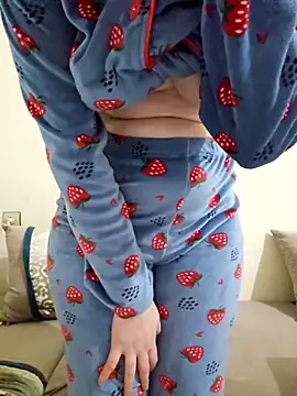 Snapshot of Lamya-dalo3a chatting on 04/24/26, 04:15 Lamya-dalo3a online show from 04/24/26, 04:15