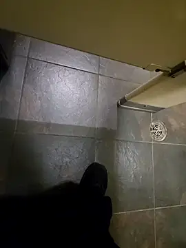 Snapshot of maxelbueno chatting on 10/01/25, 03:40 maxelbueno online show from 10/01/25, 03:40