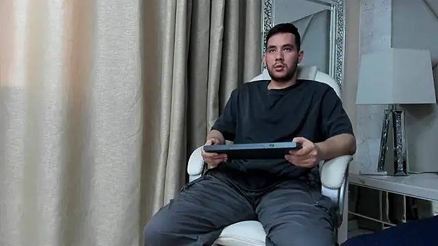 matti de lucaa online show from 09/11/25, 05:46