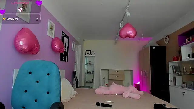 dark summer online show from 03/02/26, 07:15