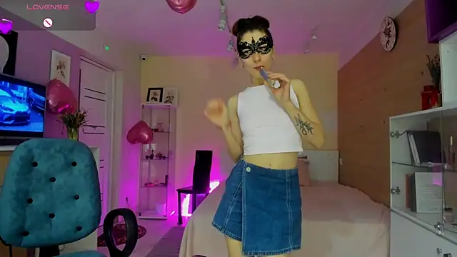 dark summer online show from 03/18/26, 05:38