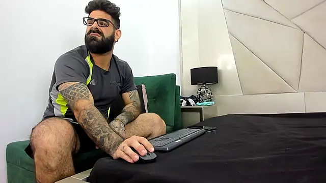 Snapshot of Harald_Smed chatting on 09/23/25, 01:14 Harald Smed online show from 09/23/25, 01:14