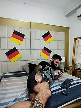 Snapshot of Harald_Smed chatting on 10/01/25, 01:17 Harald Smed online show from 10/01/25, 01:17