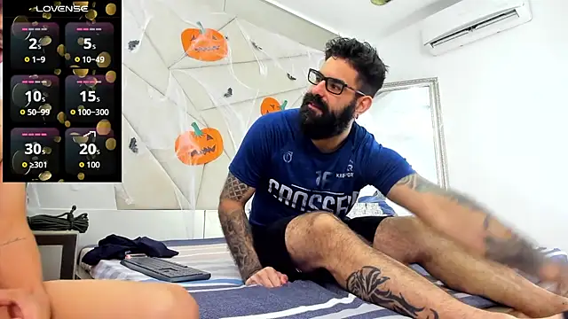 Snapshot of Harald_Smed chatting on 10/23/25, 01:10 Harald Smed online show from 10/23/25, 01:10