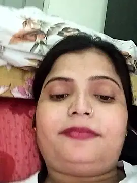 Snapshot of Hot-Pooja25 chatting on 03/22/26, 04:21 Hot-Pooja25 online show from 03/22/26, 04:21