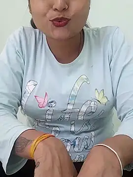 Snapshot of Hot-Pooja25 chatting on 03/24/26, 05:12 Hot-Pooja25 online show from 03/24/26, 05:12