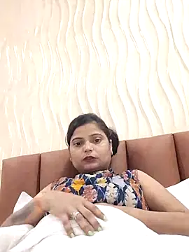 Snapshot of Hot-Pooja25 chatting on 03/31/26, 12:38 Hot-Pooja25 online show from 03/31/26, 12:38