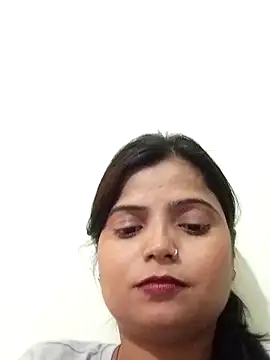 Snapshot of Hot-Pooja25 chatting on 04/10/26, 05:39 Hot-Pooja25 online show from 04/10/26, 05:39