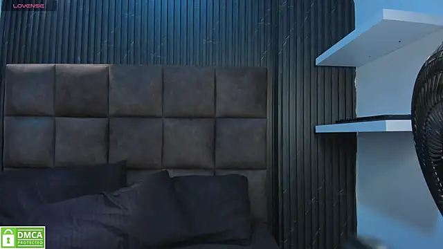 Snapshot of Sussy_Vixen chatting on 01/08/26, 04:04 Sussy Vixen online show from 01/08/26, 04:04