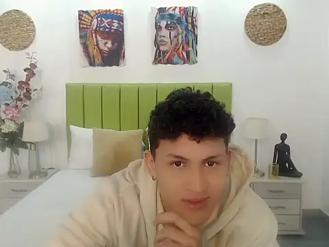 Axel savage online show from 09/15/25, 06:52