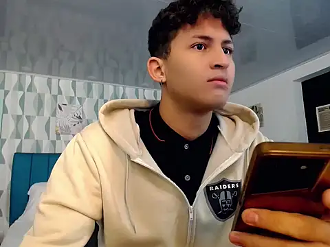 Axel savage online show from 09/18/25, 12:18