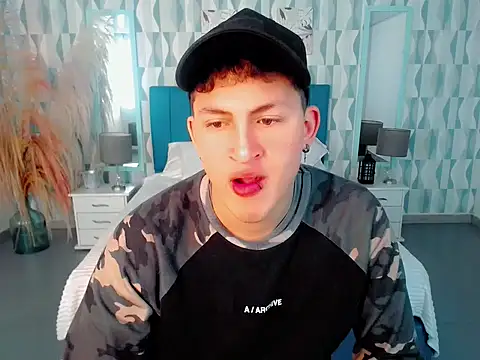 Axel savage online show from 11/18/25, 12:20