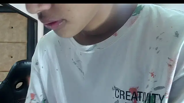 Snapshot of BrindyMichell chatting on 09/25/25, 08:01 BrindyMichell online show from 09/25/25, 08:01