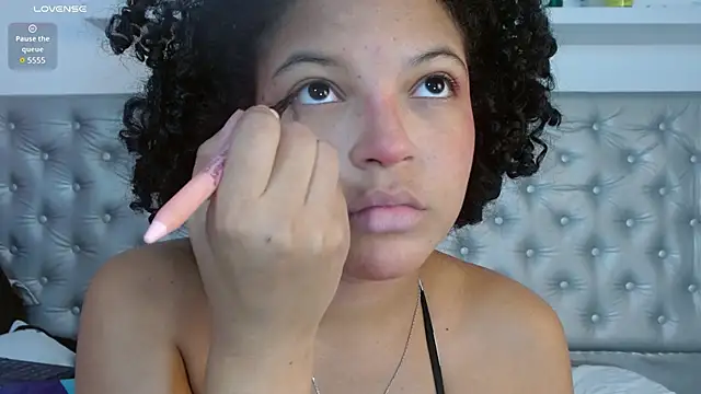 lulu lovee online show from 10/10/25, 03:16