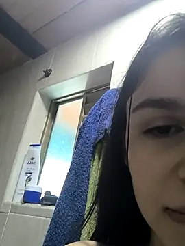 Daniela-rosee online show from 09/10/25, 09:04