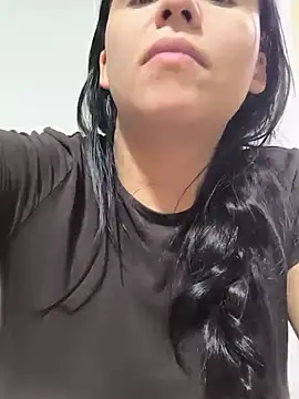 Snapshot of Daniela-rosee chatting on 07/14/26, 04:06 Daniela-rosee online show from 07/14/26, 04:06