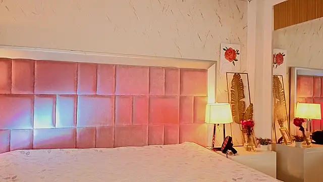 Snapshot of RobinBennett chatting on 04/10/26, 12:21 RobinBennett online show from 04/10/26, 12:21