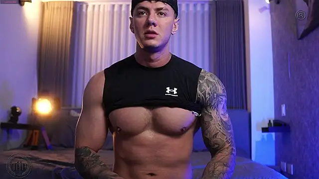 Thomas Falcon online show from 10/08/25, 10:51