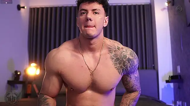 Thomas Falcon online show from 10/15/25, 10:32