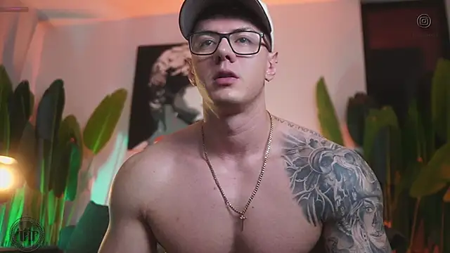 Thomas Falcon online show from 11/29/25, 12:35