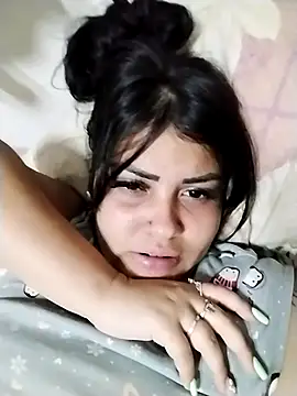 Snapshot of merylinbebe chatting on 10/07/25, 10:40 merylinbebe online show from 10/07/25, 10:40