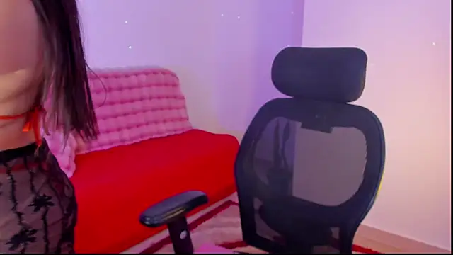 Snapshot of SofiaBermudez chatting on 11/13/25, 01:04 SofiaBermudez online show from 11/13/25, 01:04