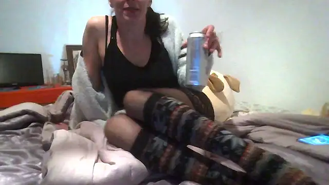 Snapshot of Astrid3 chatting on 01/13/26, 01:33 Astrid3 online show from 01/13/26, 01:33