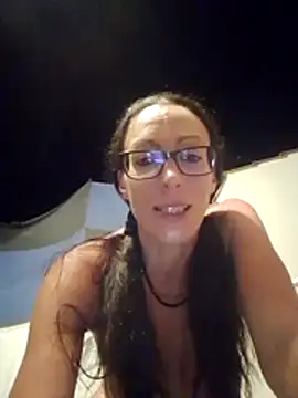 Snapshot of Astrid3 chatting on 06/17/26, 10:00 Astrid3 online show from 06/17/26, 10:00