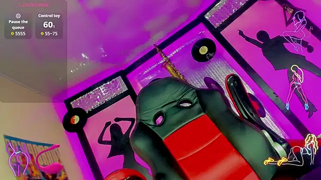 Alondra Campbell online show from 10/28/25, 03:21