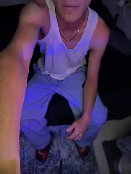 Snapshot of Boyxcock7 chatting on 03/19/26, 05:17 Boyxcock7 online show from 03/19/26, 05:17