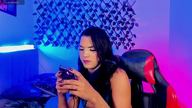 Snapshot of jessika_rabitts chatting on 04/21/26, 01:42 jessika rabitts online show from 04/21/26, 01:42