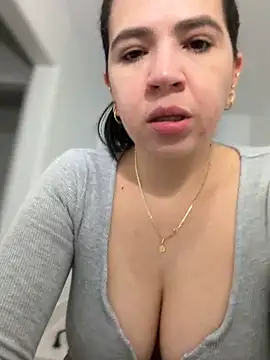 Gringo XXX Latina online show from 04/08/26, 03:06