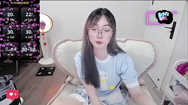 baby-yaya20 online show from 02/09/26, 11:14