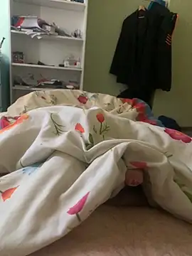 Snapshot of mystery420_ chatting on 10/03/25, 12:24 mystery420 online show from 10/03/25, 12:24