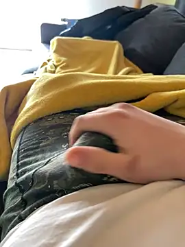 Snapshot of mystery420_ chatting on 01/11/26, 11:15 mystery420 online show from 01/11/26, 11:15