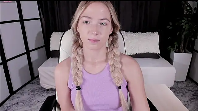 Susan Mimi online show from 10/11/25, 03:06