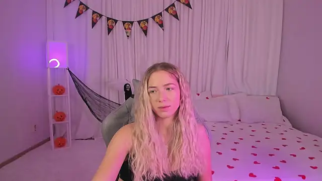 Susan Mimi online show from 10/25/25, 01:57