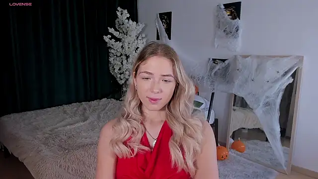 Susan Mimi online show from 10/29/25, 03:53