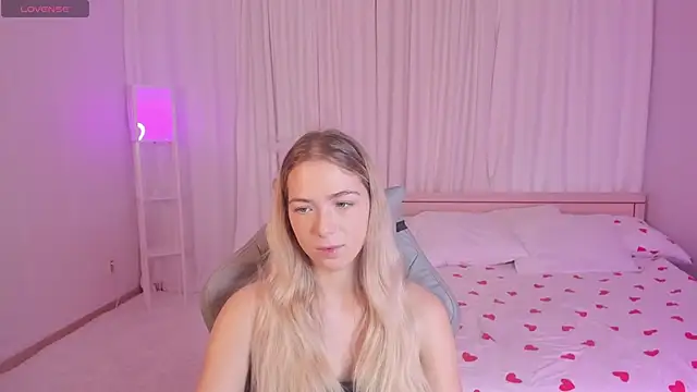 Susan Mimi online show from 11/21/25, 03:16