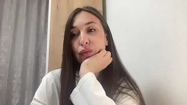 Snapshot of Orvina chatting on 05/25/26, 11:22 Orvina online show from 05/25/26, 11:22