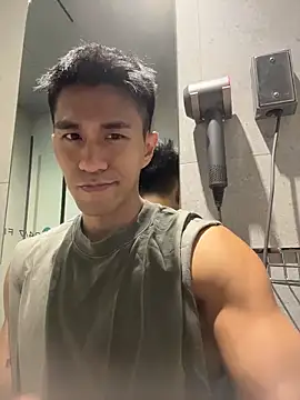 Snapshot of gooodboiii chatting on 03/05/26, 02:46 gooodboiii online show from 03/05/26, 02:46