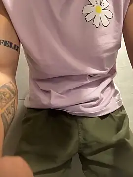 Snapshot of gooodboiii chatting on 03/16/26, 04:22 gooodboiii online show from 03/16/26, 04:22