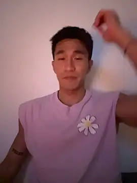 Snapshot of gooodboiii chatting on 04/10/26, 02:22 gooodboiii online show from 04/10/26, 02:22