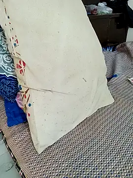 Colege girl  online show from 10/21/25, 06:58