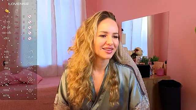 Hloya Mei online show from 09/26/25, 01:09