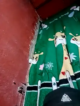 Snapshot of ElRompeponchi chatting on 09/14/25, 06:45 ElRompeponchi online show from 09/14/25, 06:45