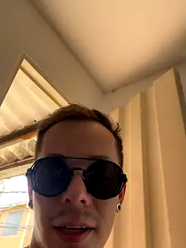 dimitryivanovv online show from 10/04/25, 06:39