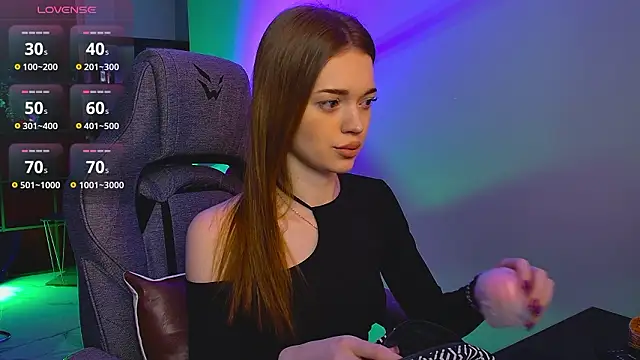 Snapshot of FlexyFox chatting on 03/05/26, 12:34 FlexyFox online show from 03/05/26, 12:34