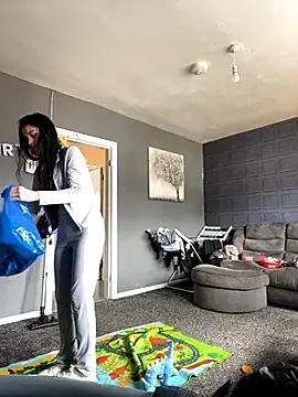 Camwithchlox online show from 09/12/25, 10:48